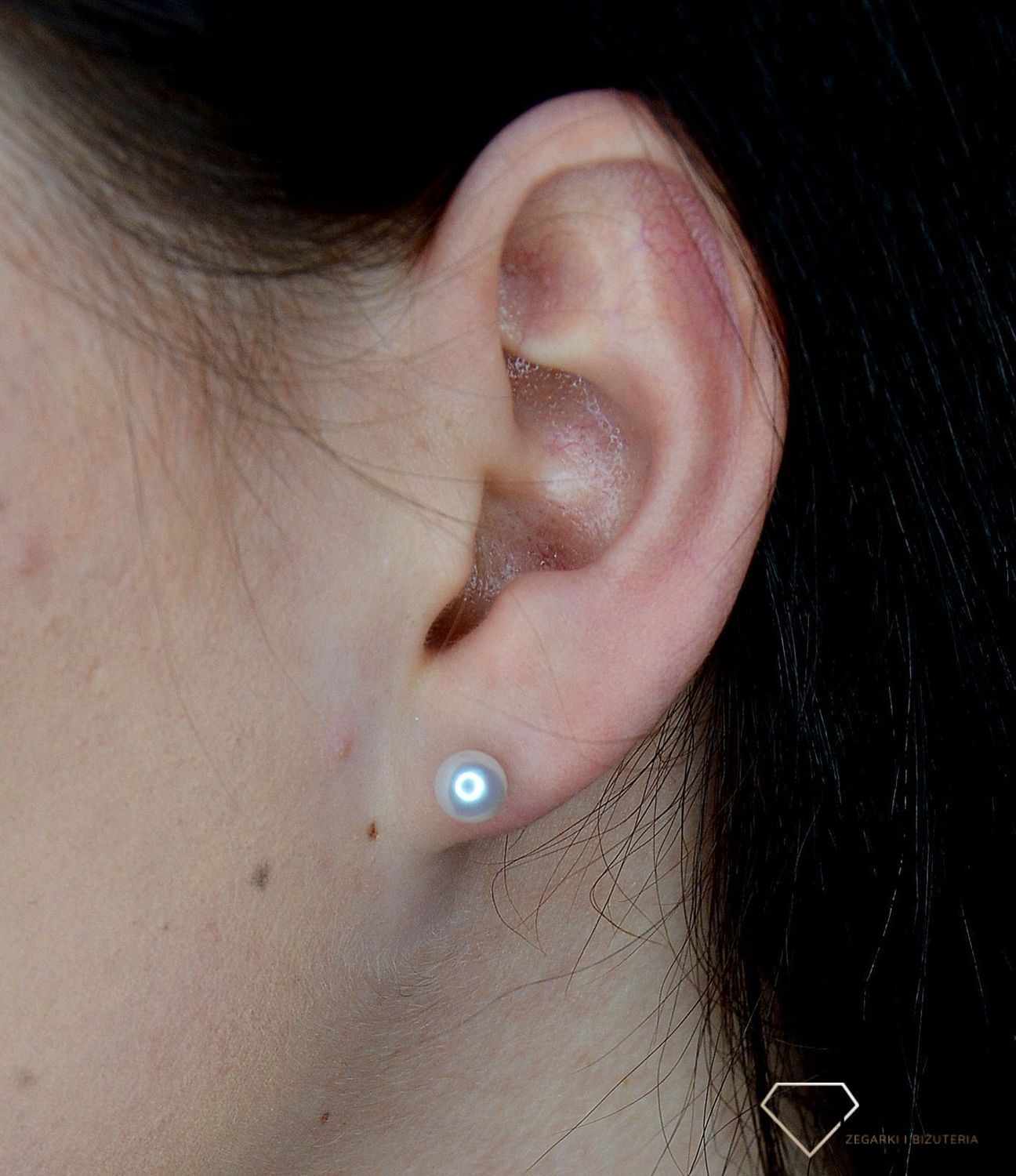 Złote kolczyki przy uchu 585 z perełkami 6 mm KL 1644D 585.jpg